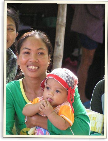 Bezpečný porod v Kambodži | Skutečný dárek