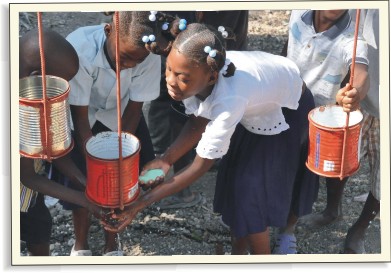 Člověk v tísni na Haiti 2011 | Skutečný dárek