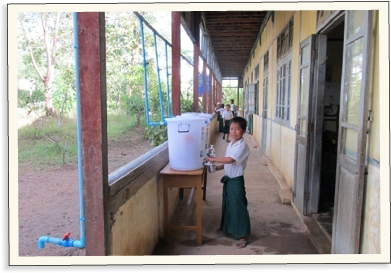 Člověk v tísni na Barmě 2012 | Skutečný dárek